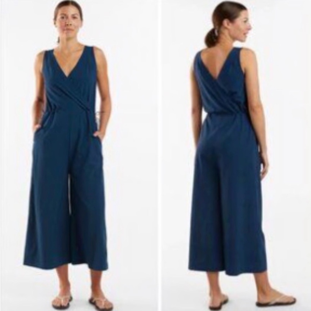 Title Nine Roundtrip sleeveless jumpsuit, navy blue, medium